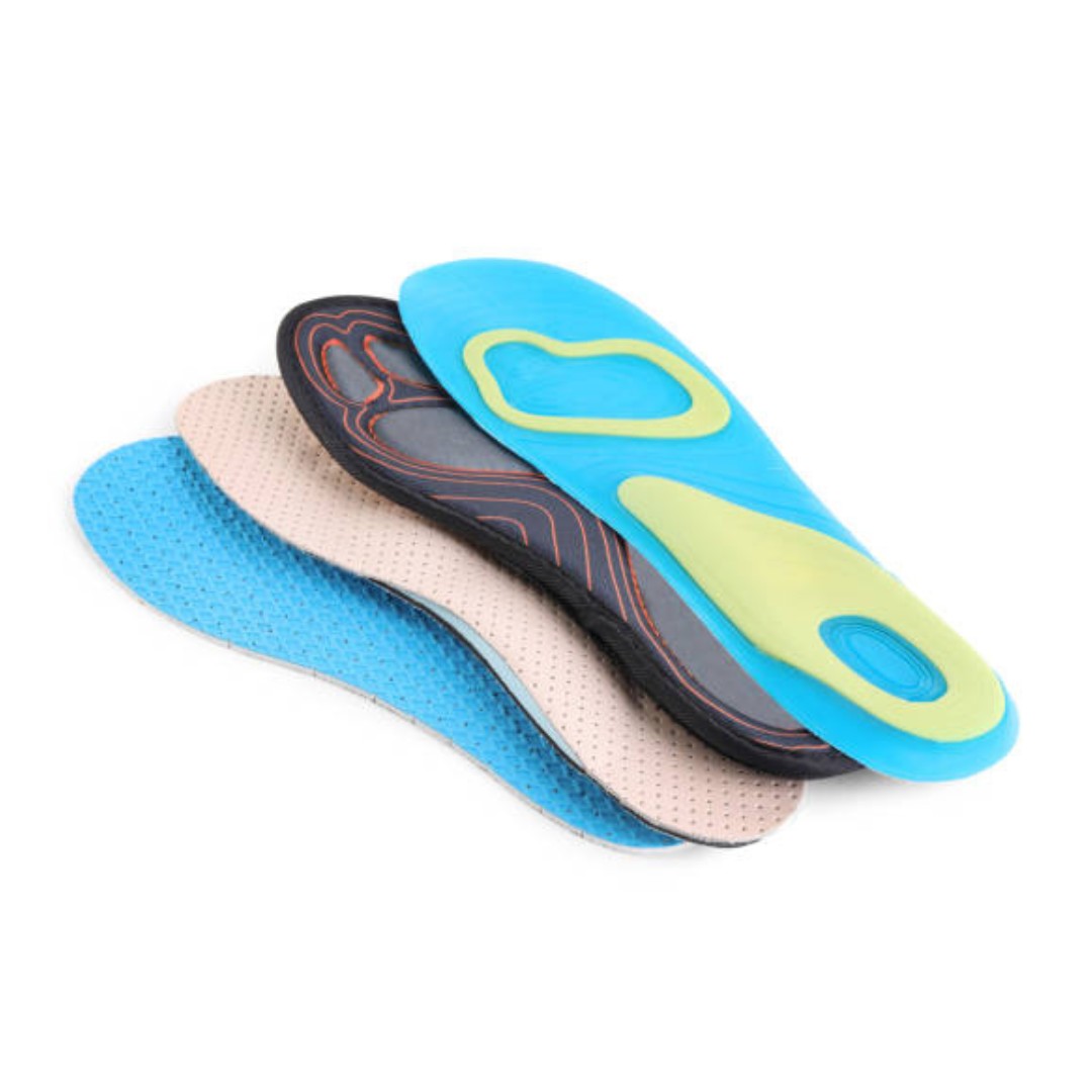 Espuma de poliéter poliol aplicada en zapatos.